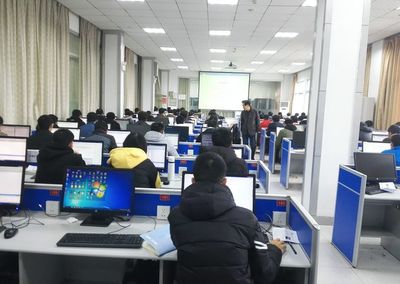 有"万金油之称"的8个专业,就业方向多,但并不是每个都好就业