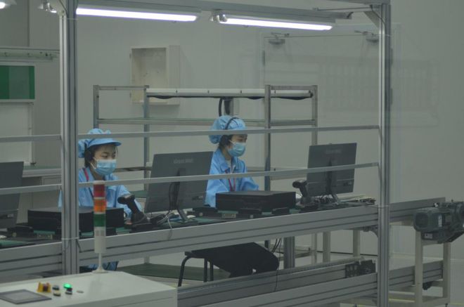 一组照片为您揭秘中国长城山西&ldquo;云工厂&rdquo;:18秒生产一台电脑!